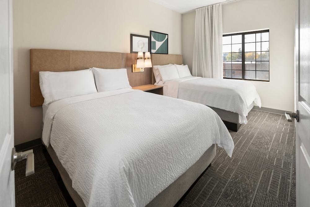 Staybridge Suites MPLS-Maple Grove/Arbor Lakes by IHG photo 8