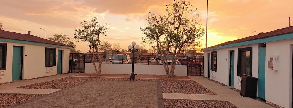 Casa Blanca Inn and Suites photo 21