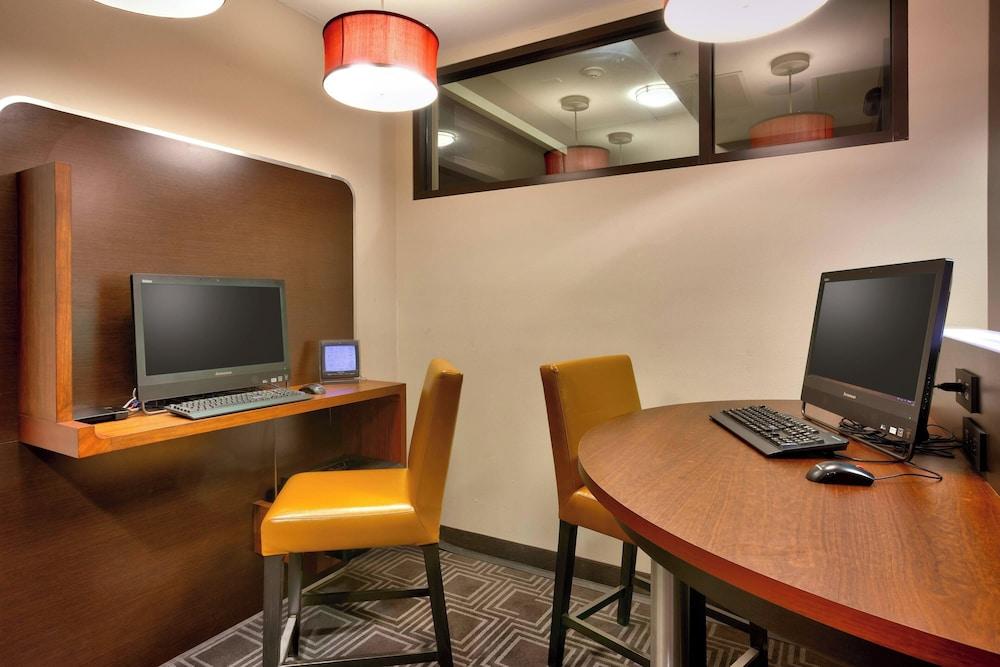TownePlace Suites by Marriott Omaha West photo 12