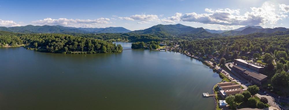 The Terrace at Lake Junaluska photo 47