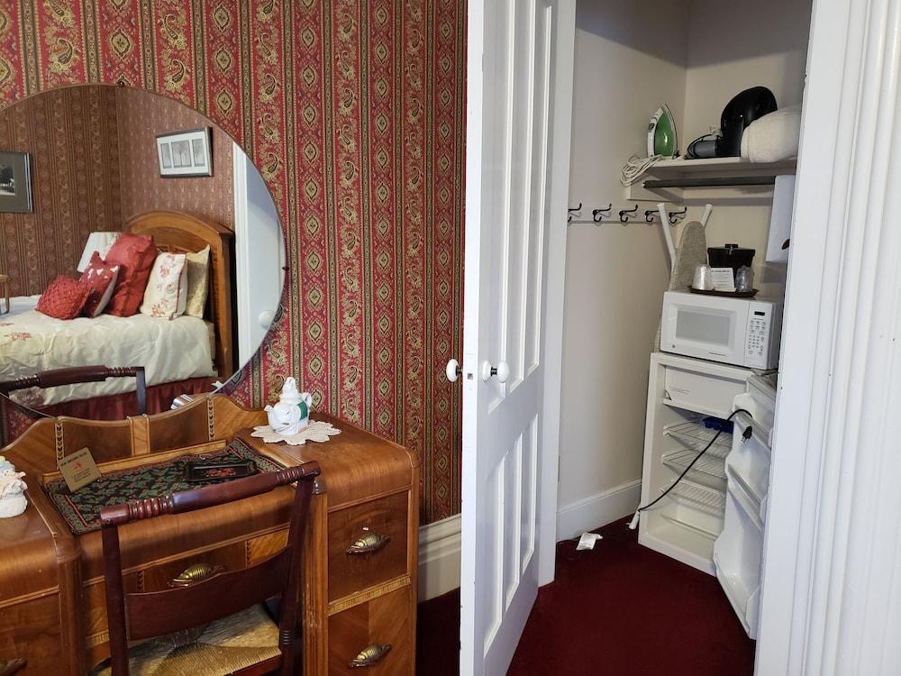The Colonial Motel photo 5