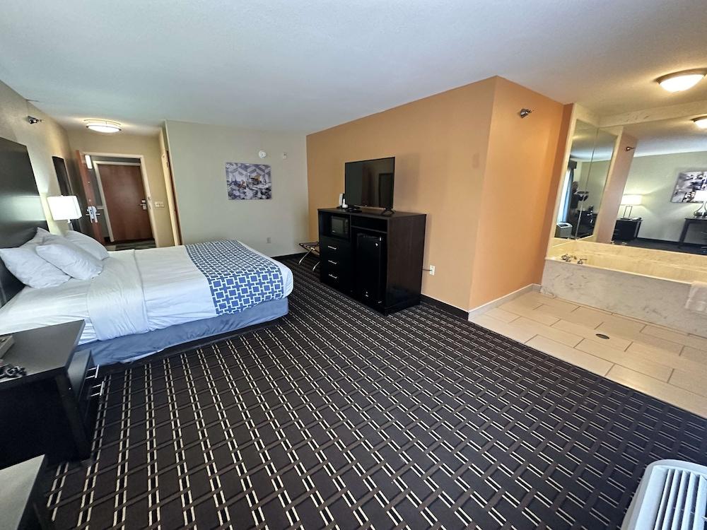 Best Western Plus Bass Hotel & Suites photo 20