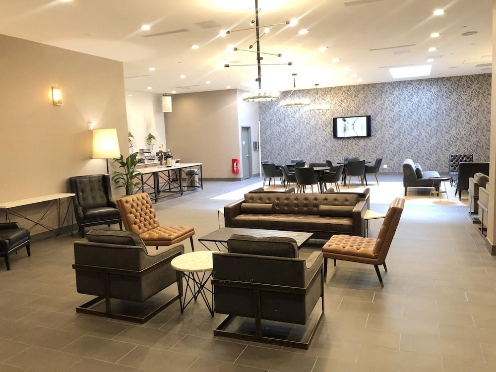 Microtel Inn by Wyndham Long Island City photo 32