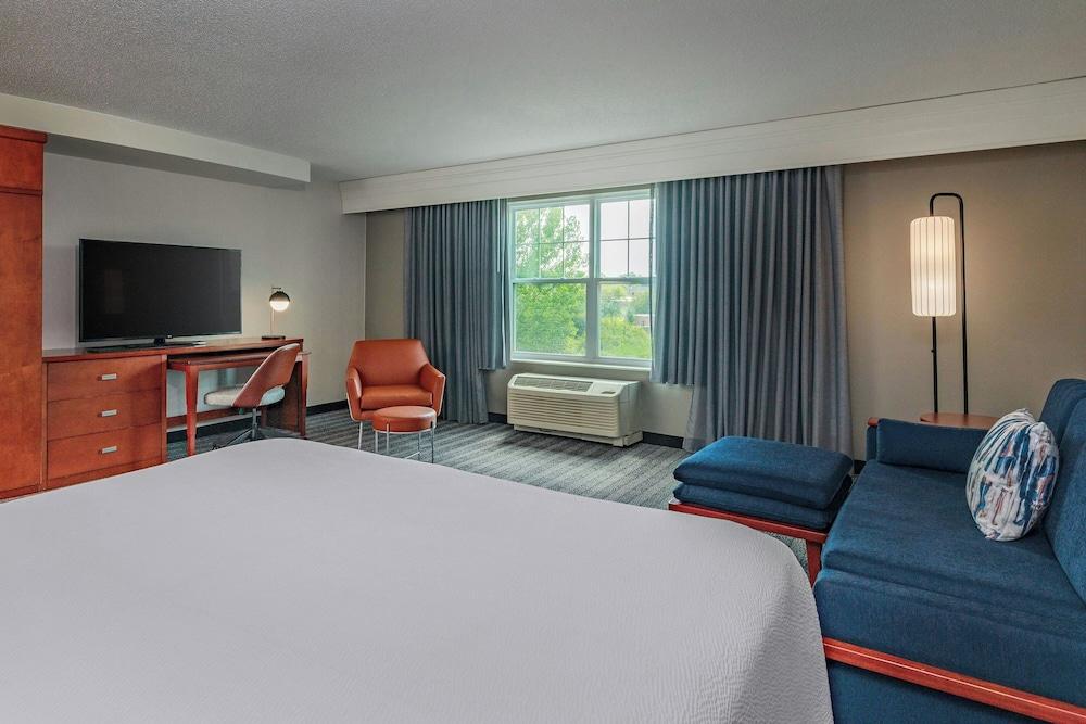 Courtyard by Marriott Hadley Amherst photo 9