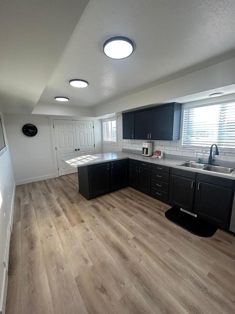CB&M Downtown Suites photo 10