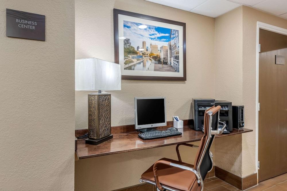 Comfort Inn Indianapolis South photo 30