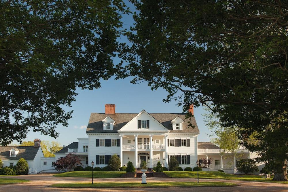 Warner Hall photo 1