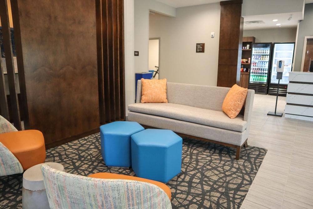 Comfort Suites Gainesville near University photo 6