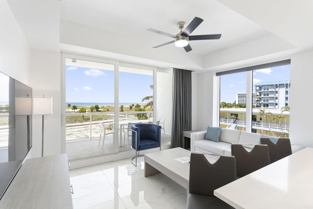 Ocean Club Treasure Island Hotel photo 65