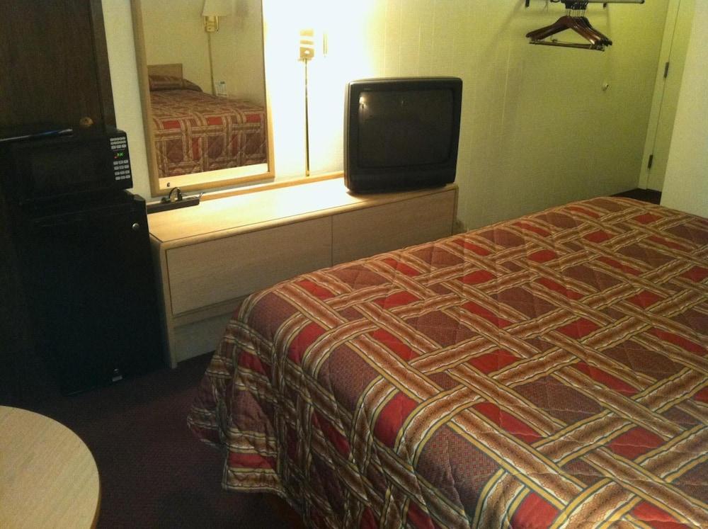 Heritage Inn photo 16