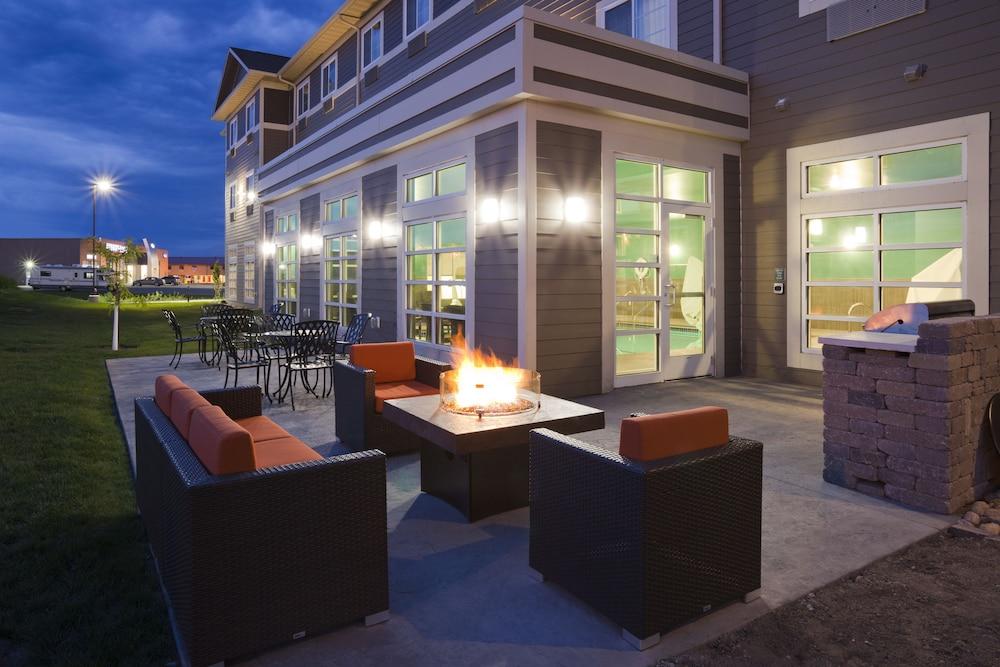 GrandStay Hotel and Suites photo 41