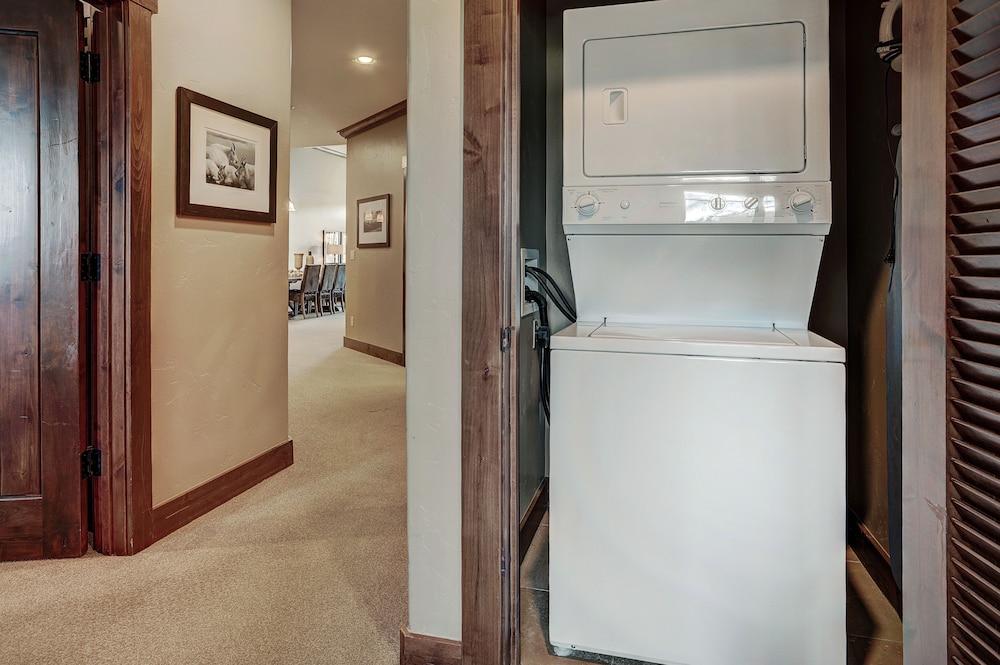 Crystal Peak Lodge, A Vail Resorts Property photo 81