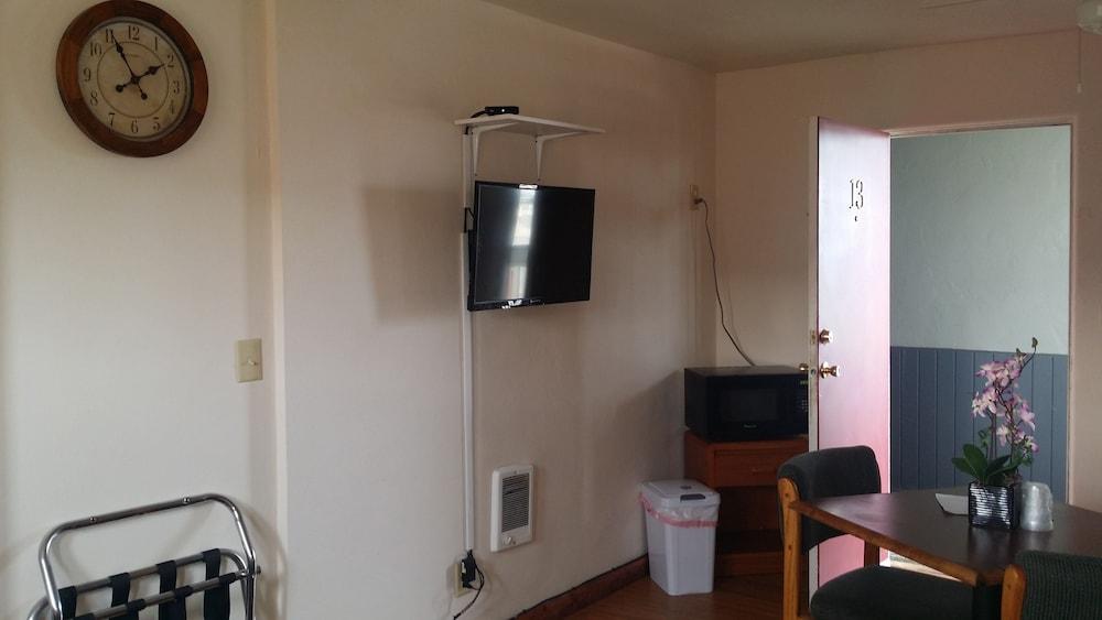 The New Terrace Hotel photo 34