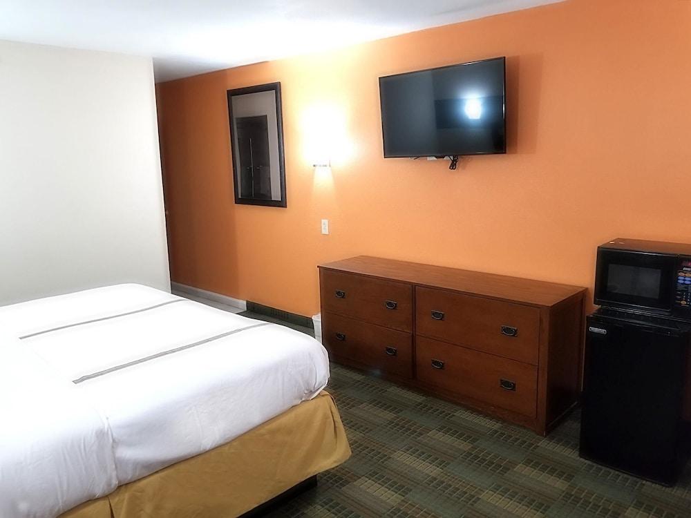 Americas Best Value Inn Marshall photo 10