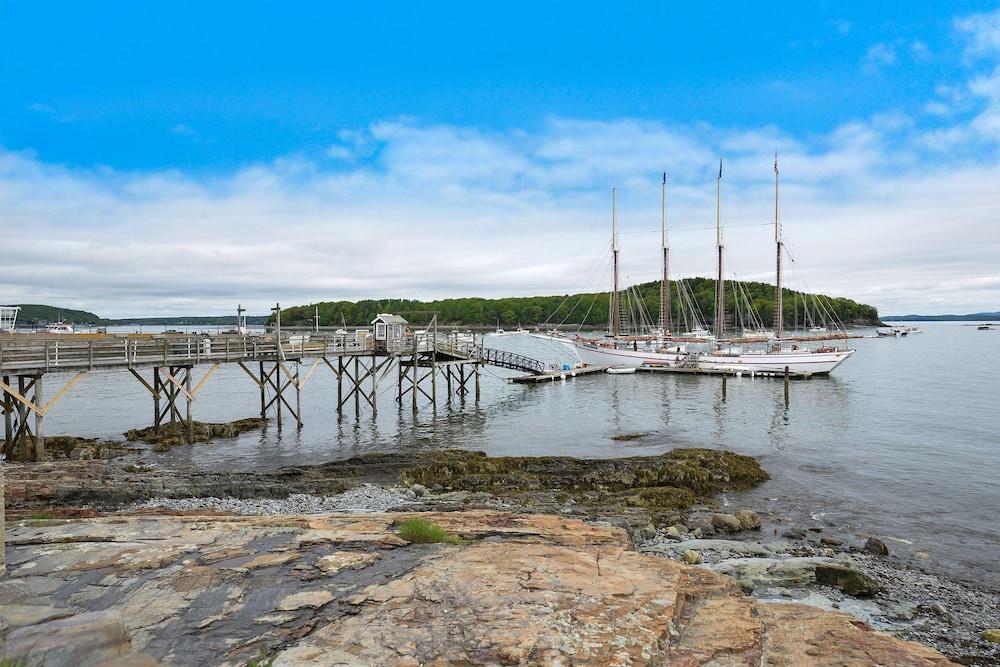 Bar Harbor Inn photo 54