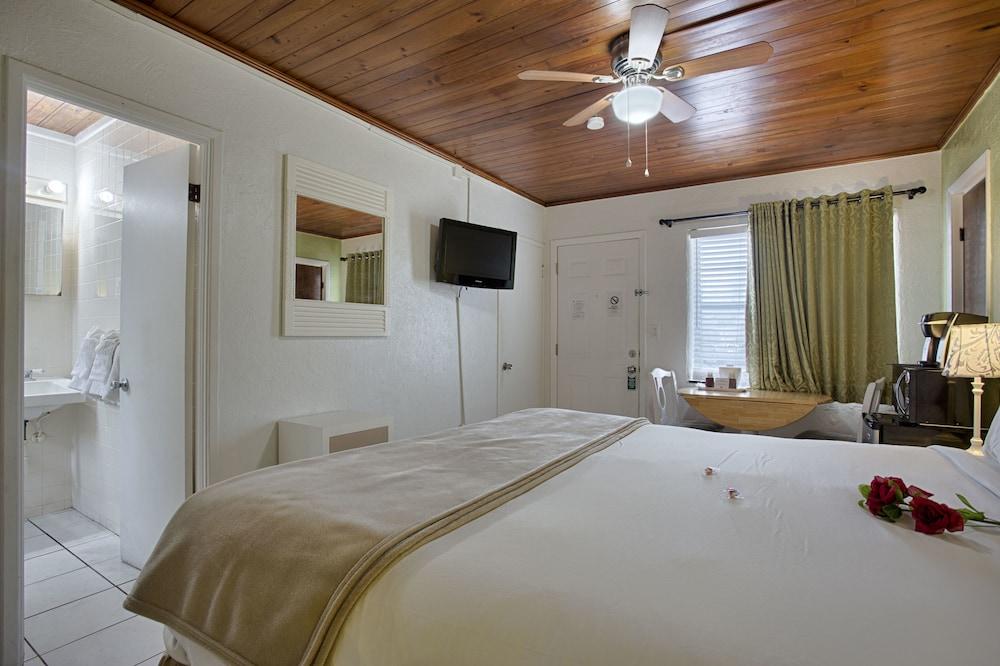 Island Breeze Inn photo 7