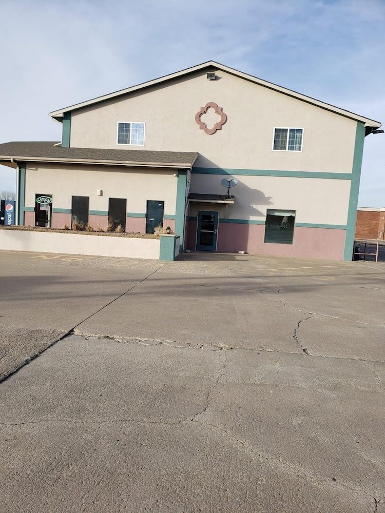 Value Inn & Suites photo 12