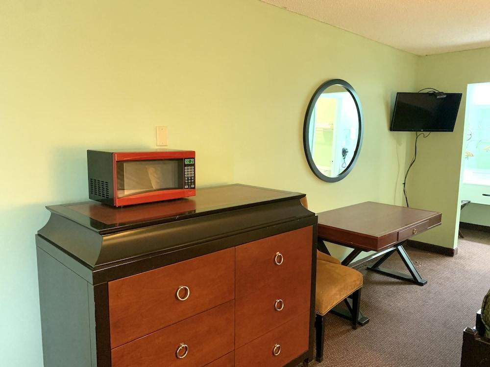 Executive Inn Chester photo 11