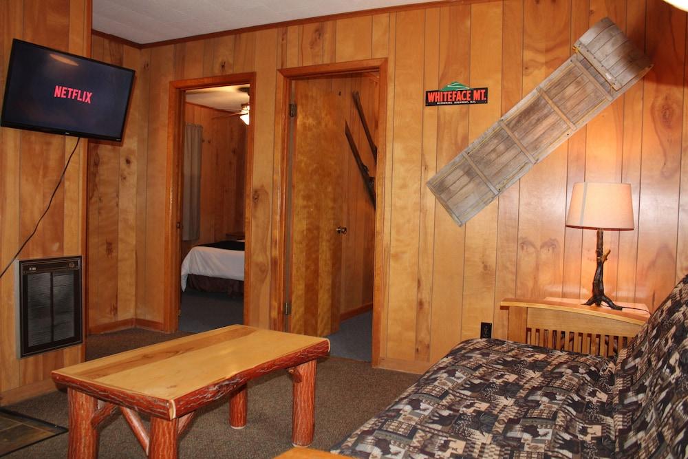 Forest Hill Lodge & Cabins photo 12