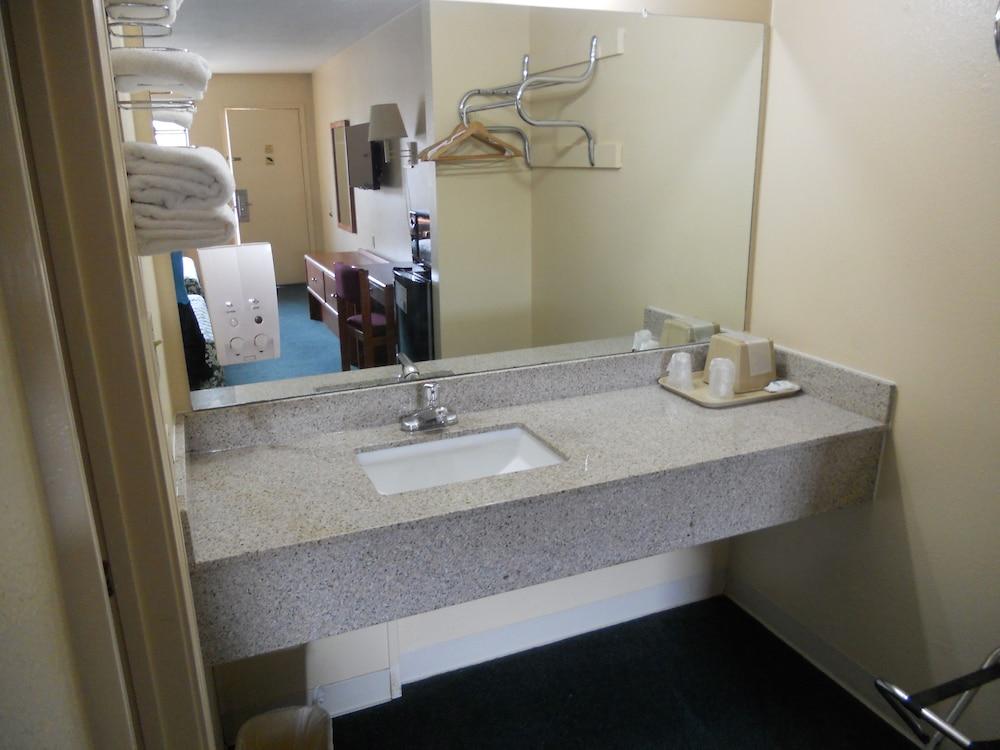 Jackson Inn photo 9