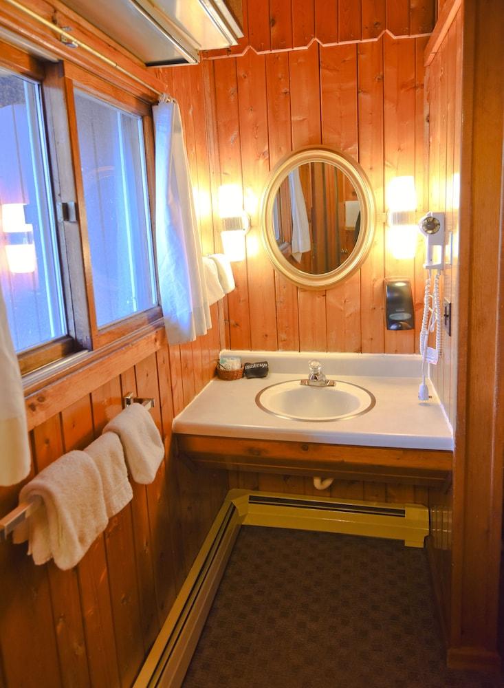Timber Inn Motel photo 23