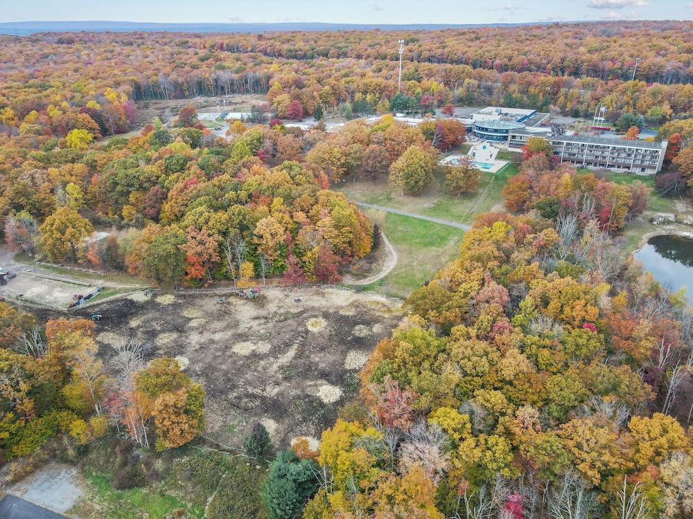 Mountain Laurel Resort photo 48