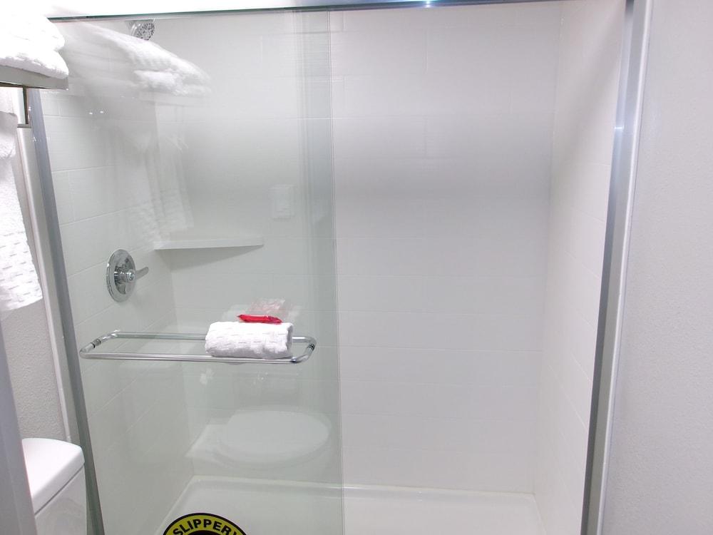 SureStay Hotel by Best Western Phoenix Airport photo 28