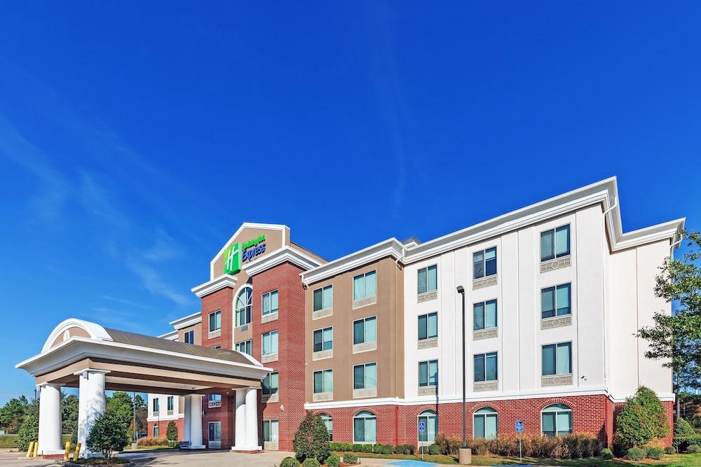 Holiday Inn Express & Suites West by IHG photo 1