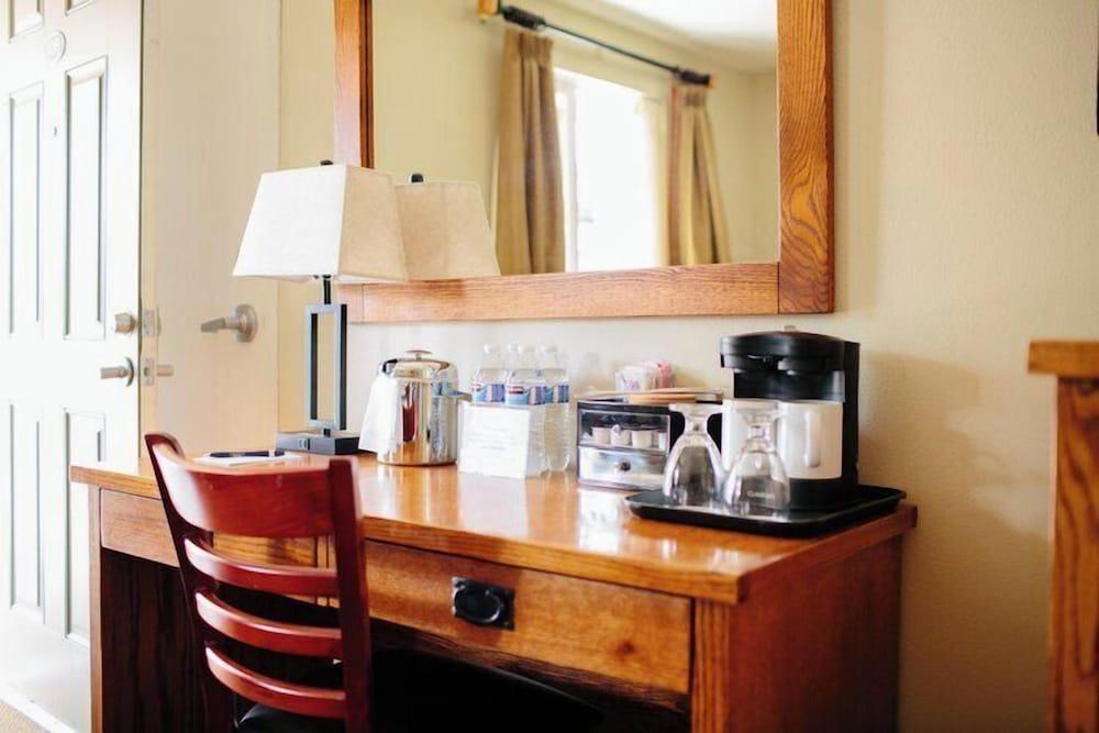 Life Northwest RV sites and Lodging photo 11
