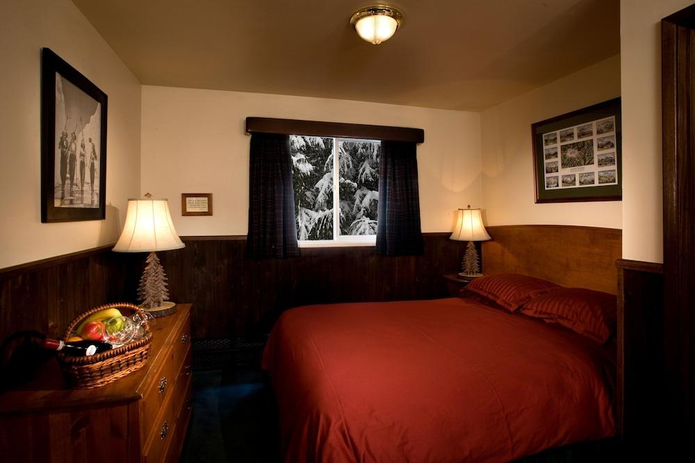 Crystal Mountain Hotels photo 2