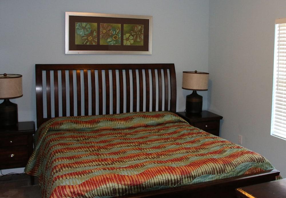 Laketown Wharf by Emerald View Resorts photo 15