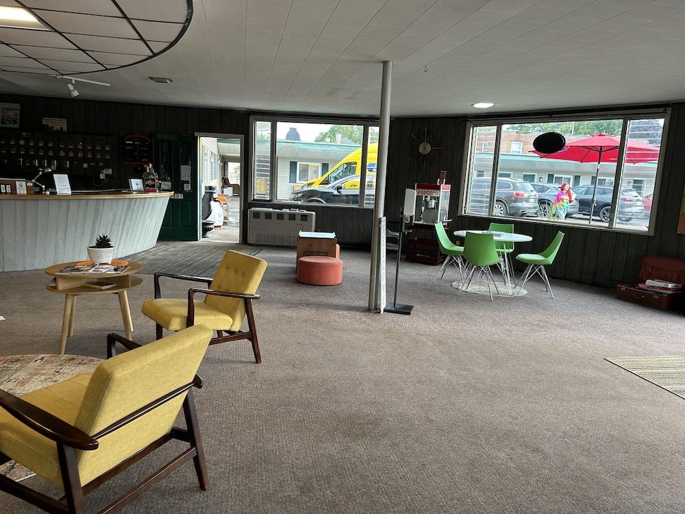 The Lancaster Motel photo 4