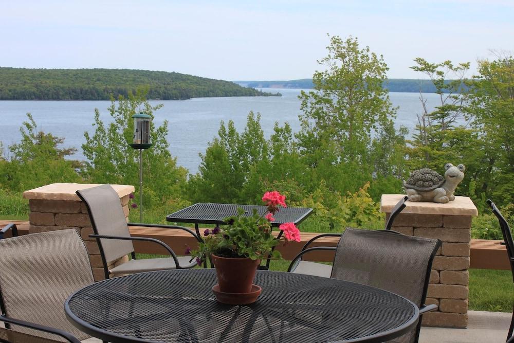 Holiday Inn Express Munising-Lakeview by IHG photo 45