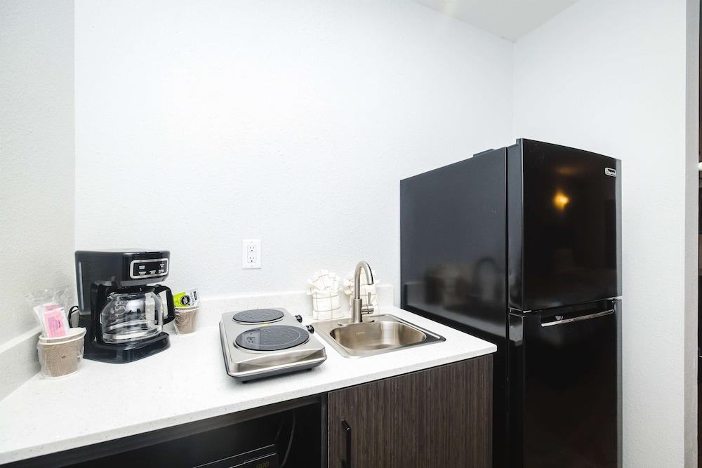 Studio 6 Channelview, TX – Baytown West photo 15