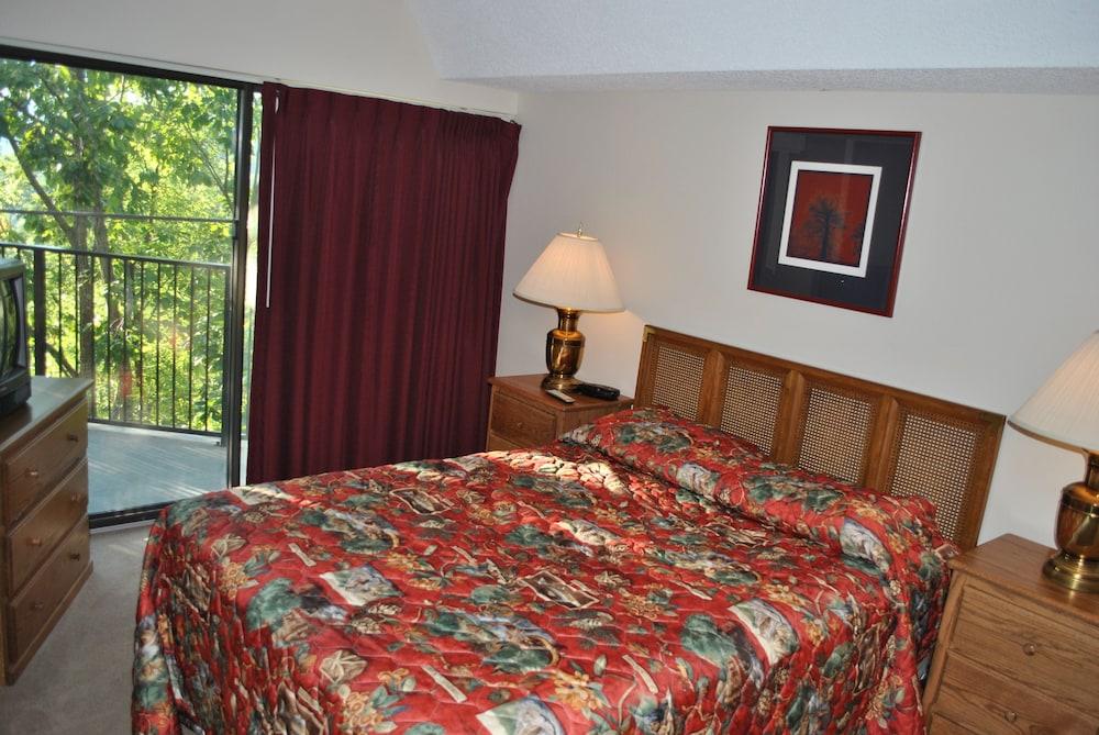Laurel Point Resort photo 3