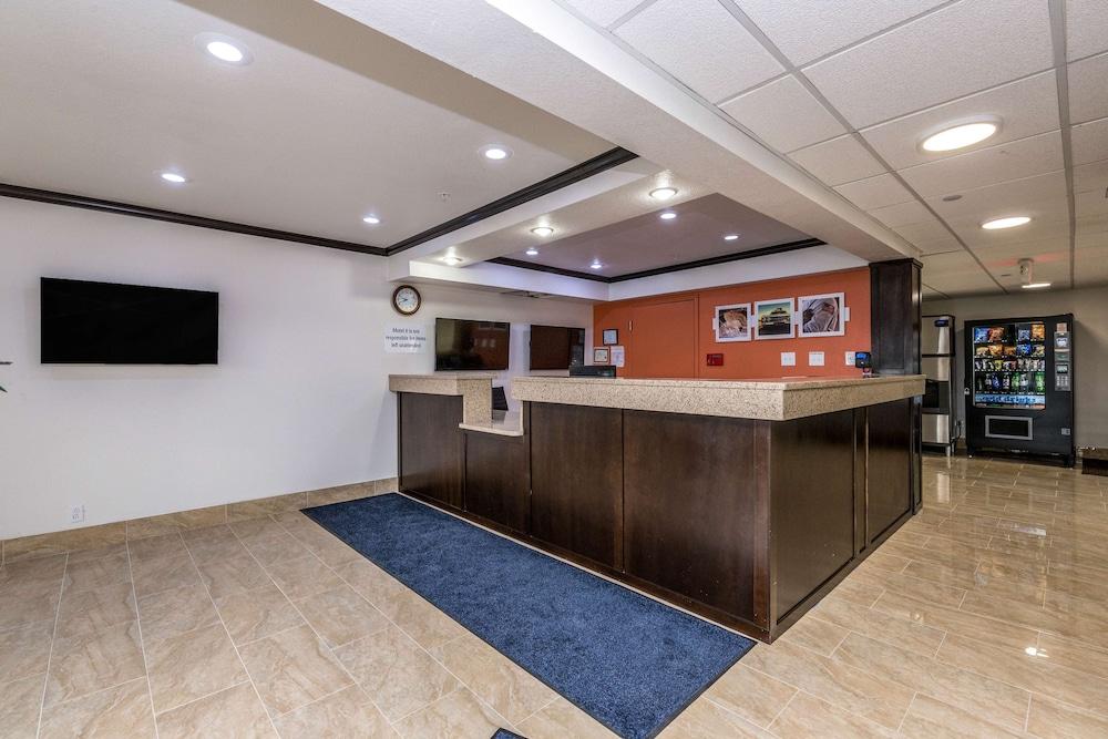 Motel 6 Peoria, IL photo 7