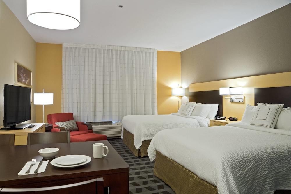 TownePlace Suites by Marriott Dodge City photo 2