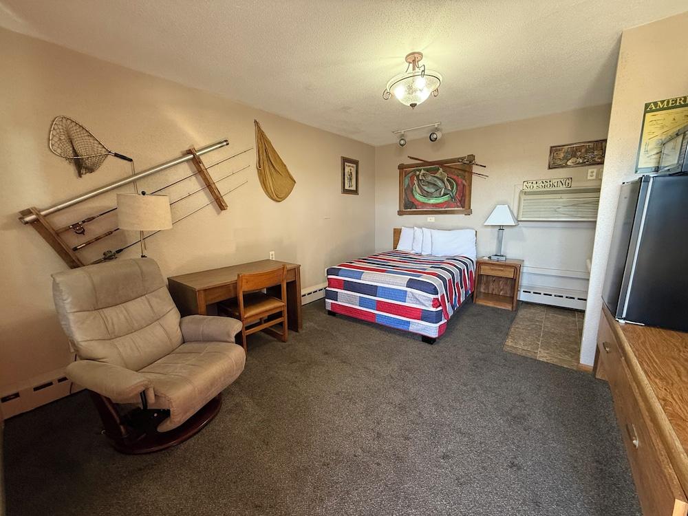 Lighthouse Inn photo 4