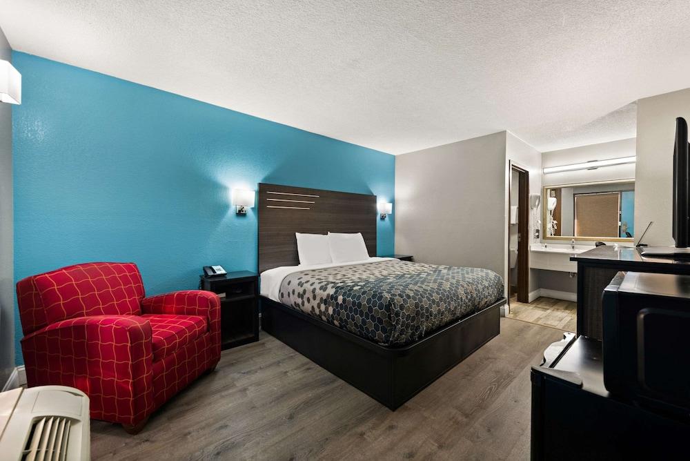 Rodeway Inn Richmond West End photo 12