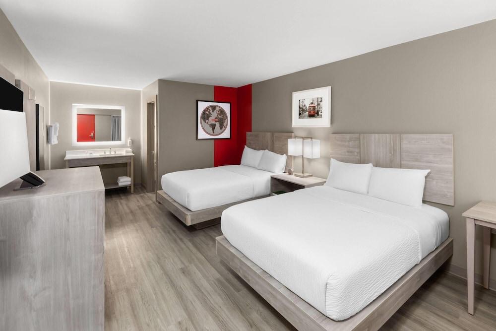 Ramada By Wyndham Kenner/New Orleans Airport South photo 12