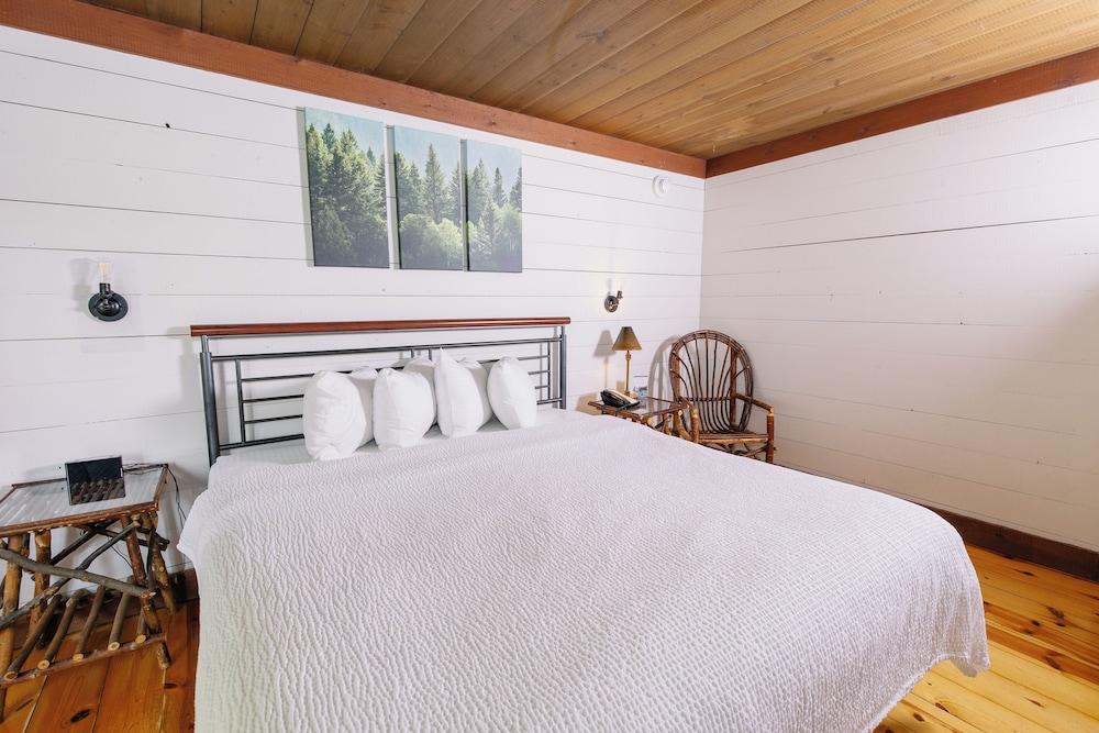 Drummond Island Resort photo 50