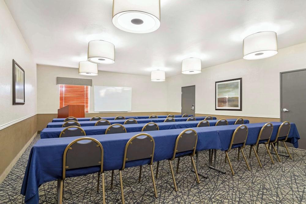Best Western Northwest Corpus Christi Inn & Suites photo 16
