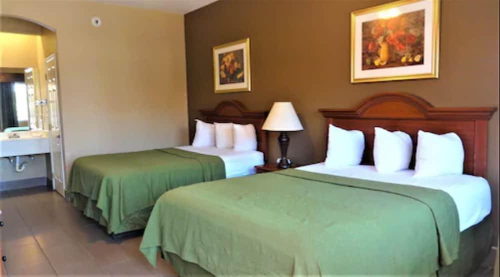 La Copa Inn McAllen photo 6