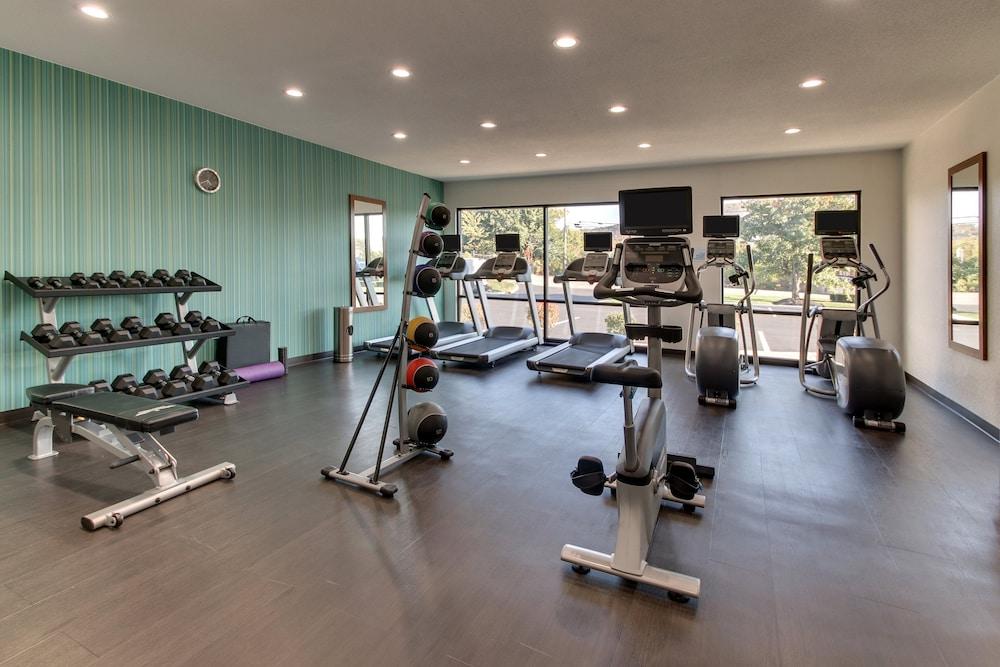 Holiday Inn Express Fishkill-Mid Hudson Valley by IHG photo 42