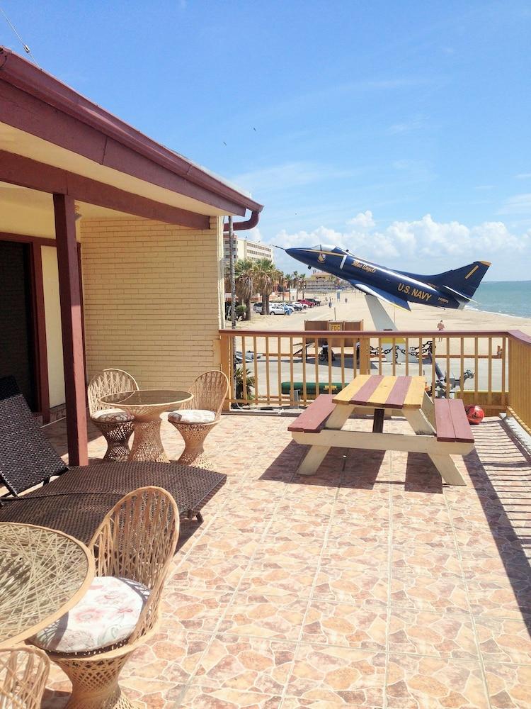 Capri Beach Hotel photo 1