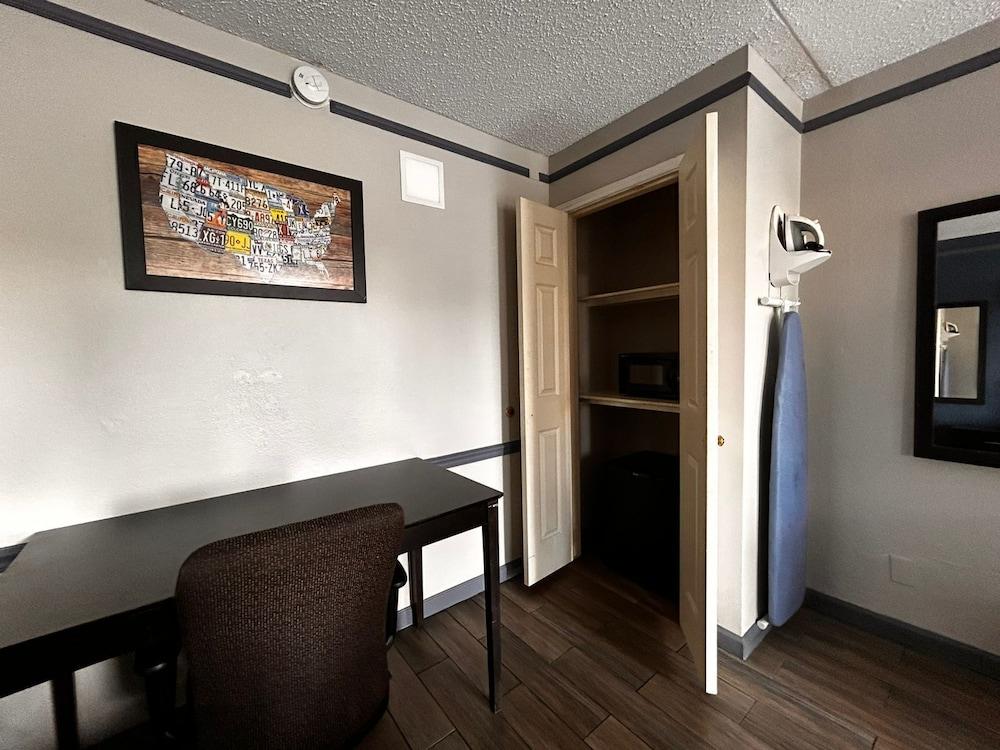 Capital O Kings Inn photo 22