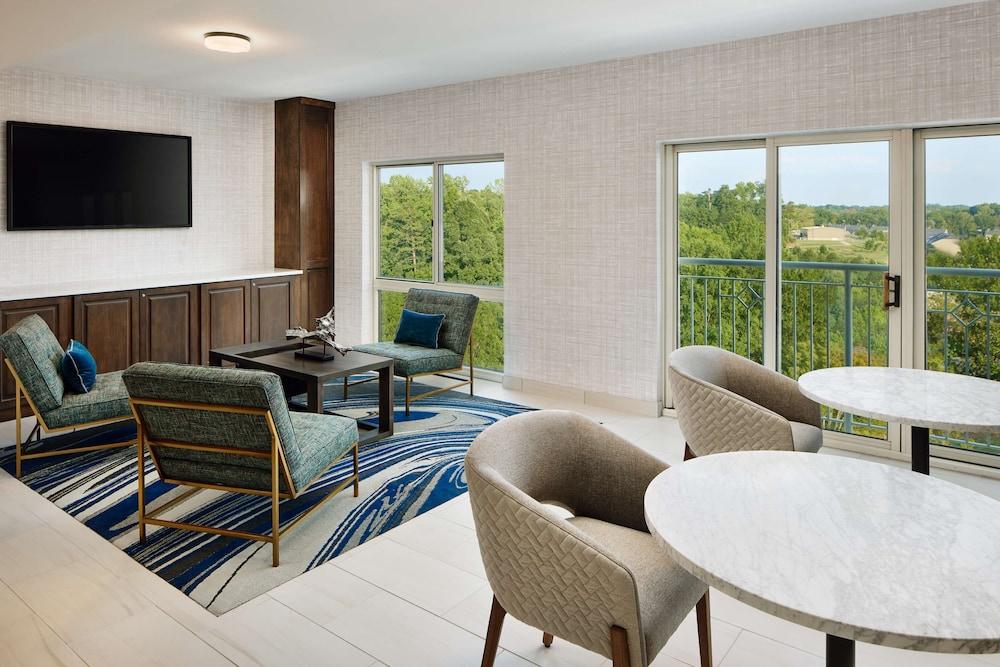 Hilton Charlotte Airport photo 61