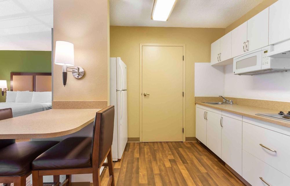 Extended Stay America Suites DC Alexandria Eisenhower Ave photo 31