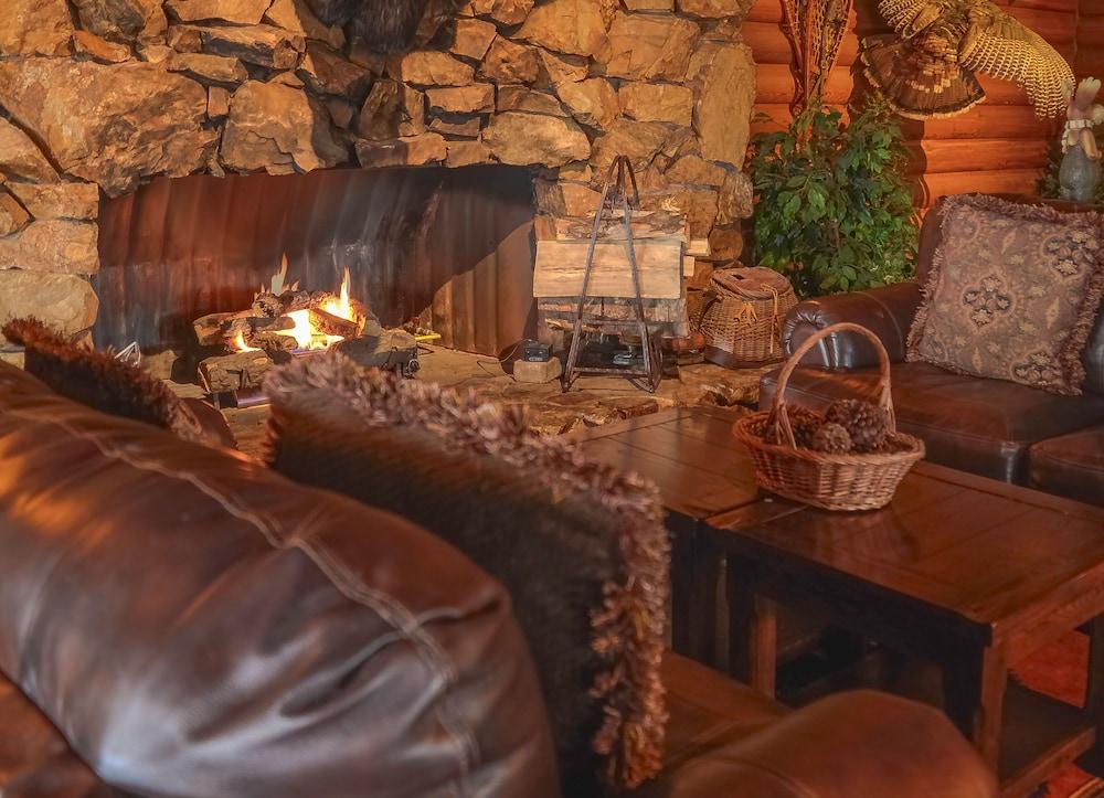 Sumas Mountain Lodge photo 91
