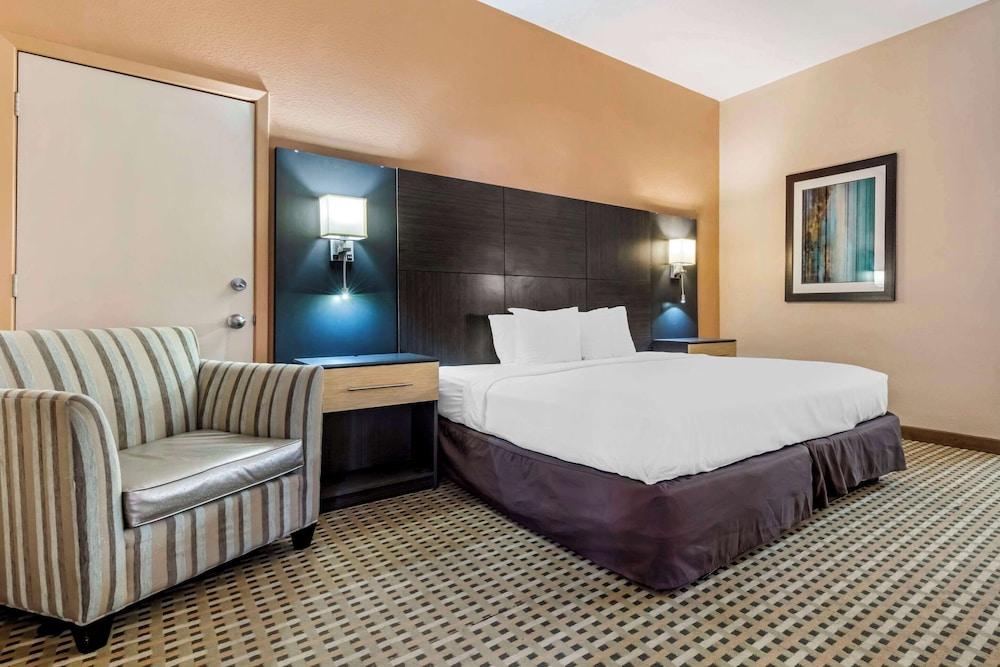 Quality Inn Amarillo West near Medical Center photo 43